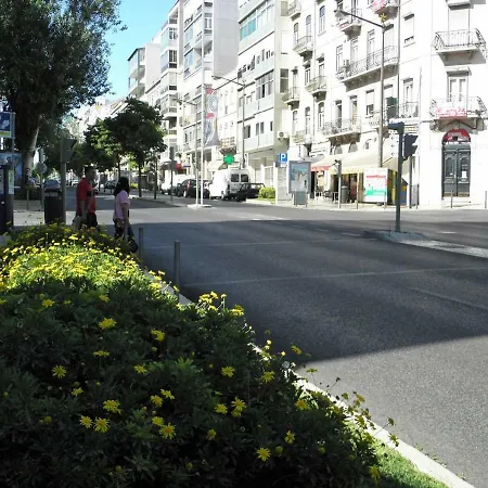 Sunny Terrace Apartment Lisbon